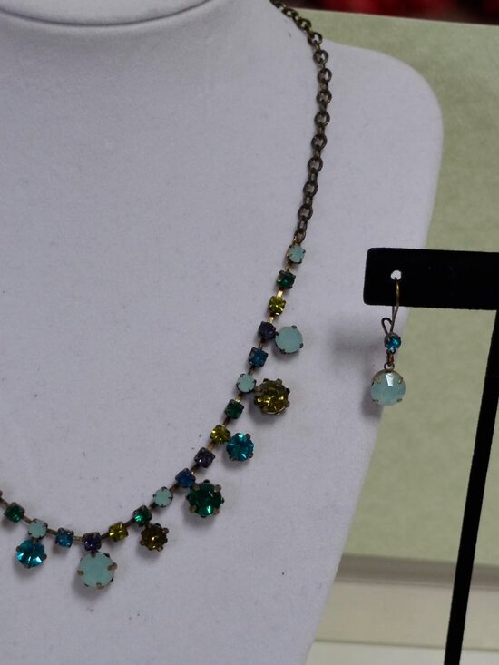 Avon Jewelry - Avon Teal Rhinestone Collar Necklace & Earrings Set